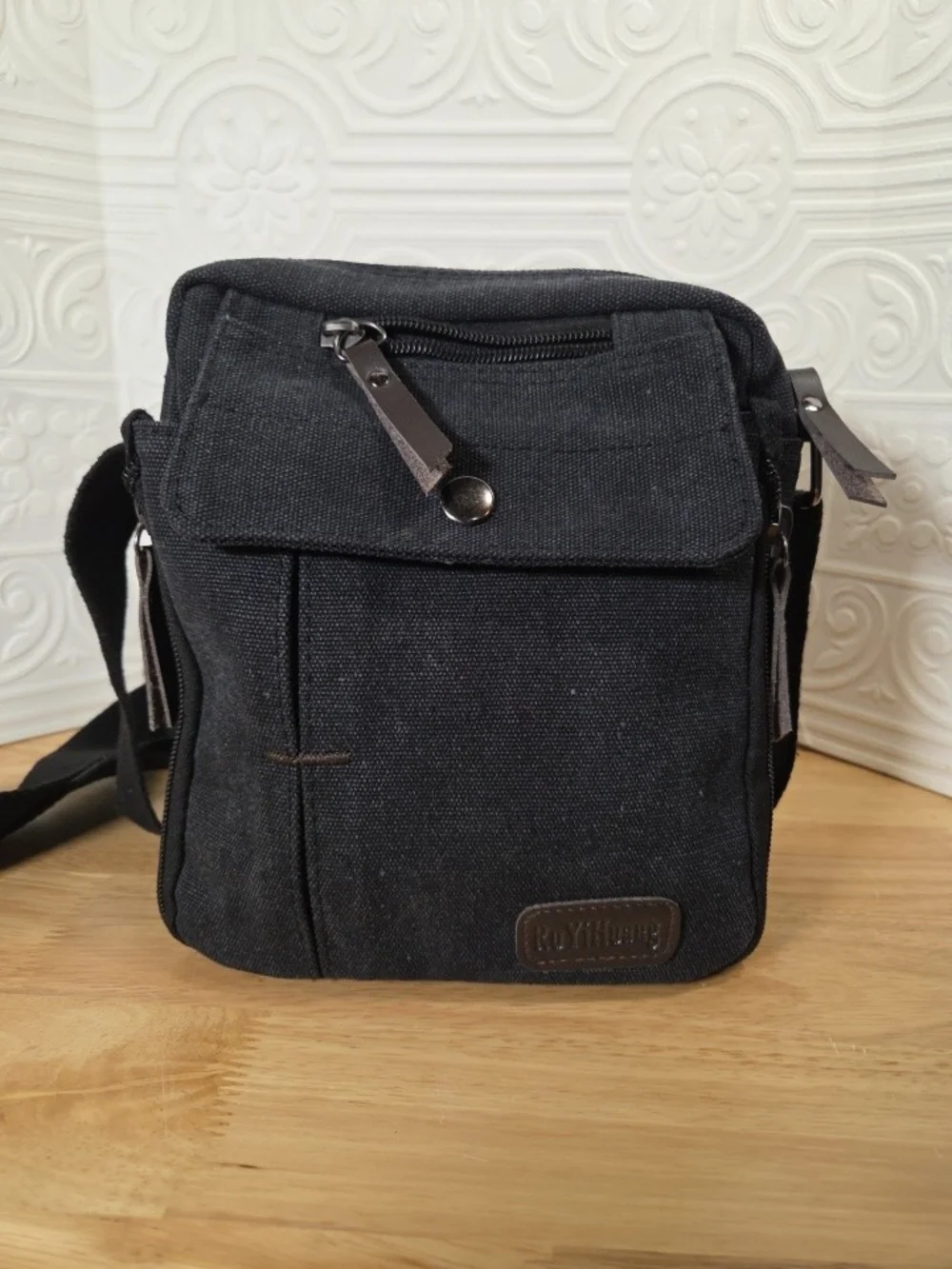 RuYiHuang Black Canvas Crossbody Messenger Bag